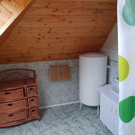 Apartman 25 *