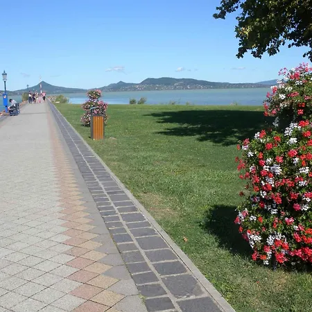 25 * Fonyód